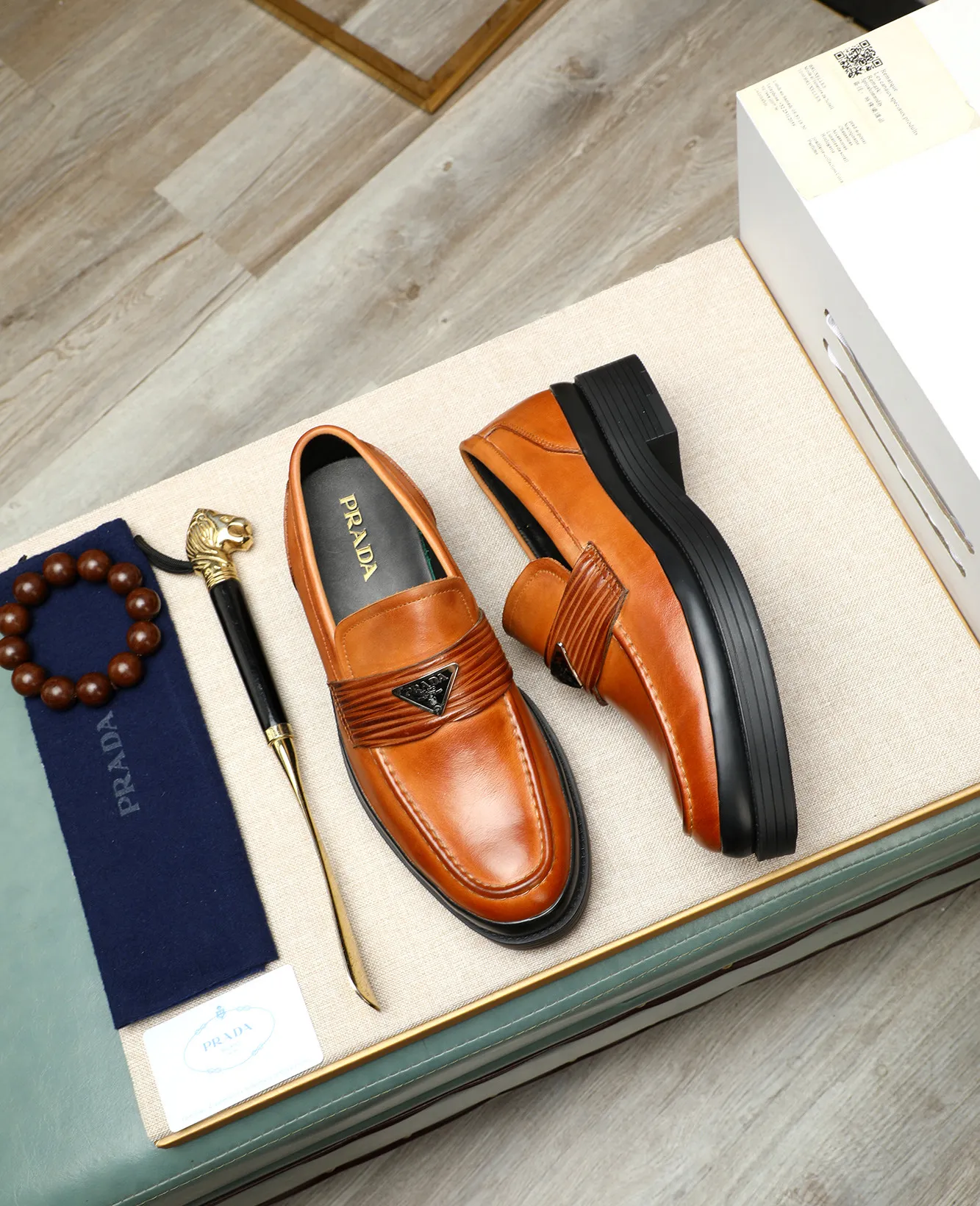Men's men's shoes 💰540 (water-dyed cow leather) 📛📛PRADA high-end counter's latest formal business leather shoes 👔original and highest quality! Imported from Italy 🇮🇹 first-layer calfskin fabric ➕ cowhide lining Original outsole Formal size: 38➖44 (45 customized)